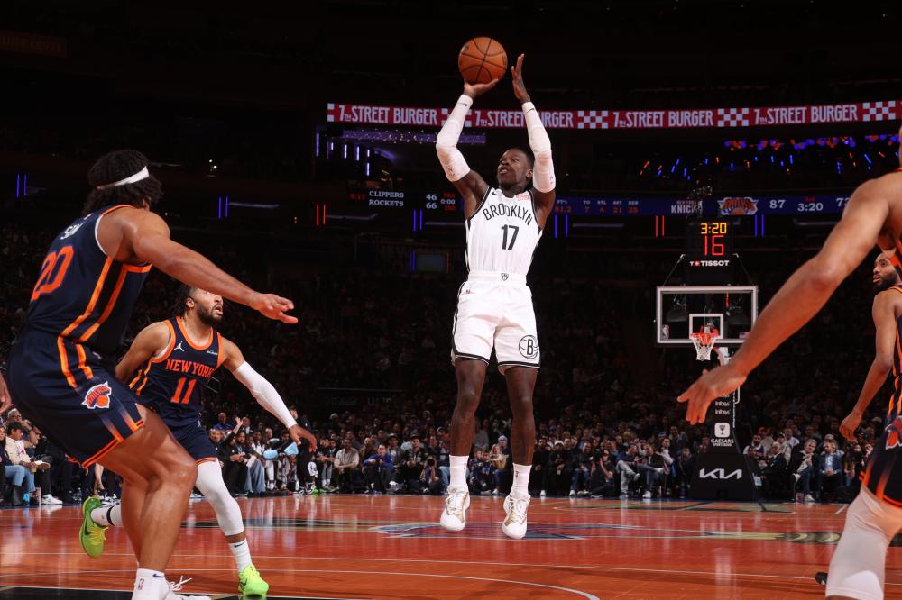 在比赛初期 在比赛初期