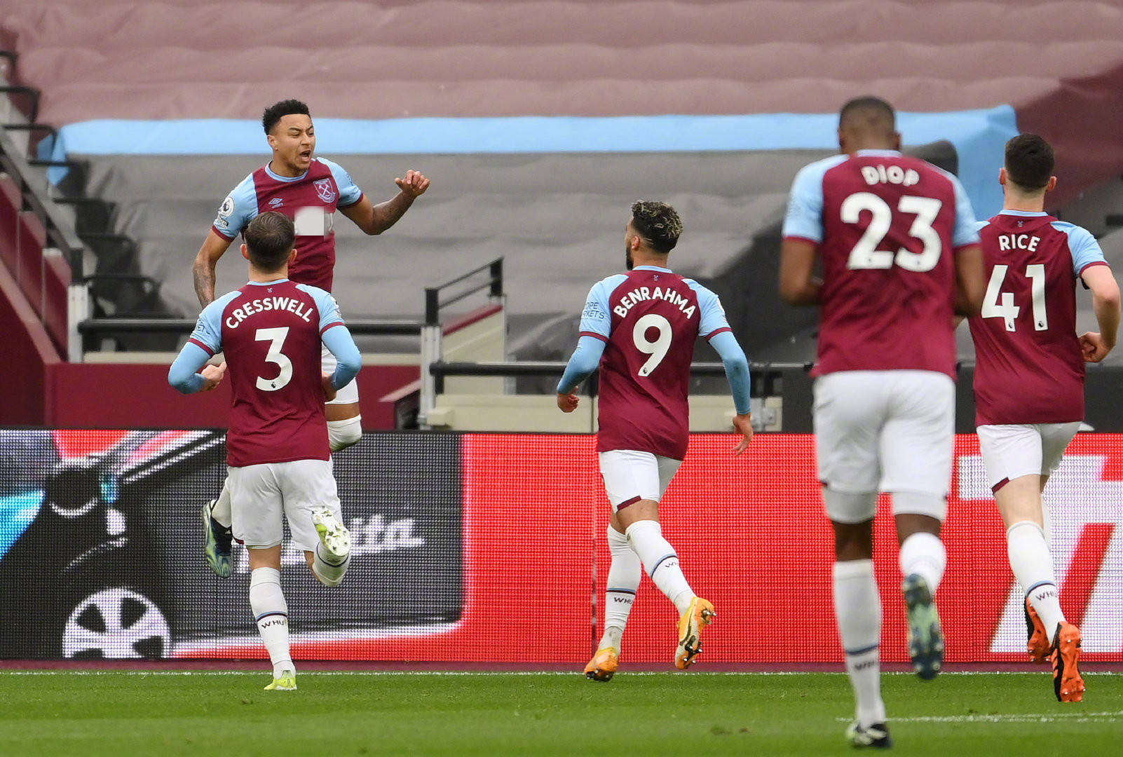 乔治不只是 乔治不只是